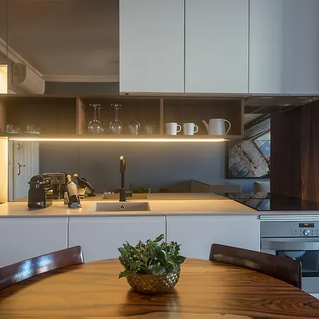Appartement Domum 2 *